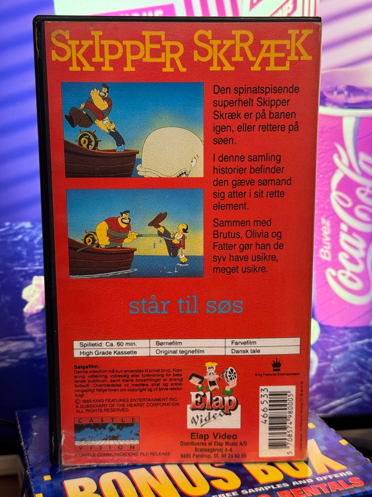 Skipper Skræk står til søs