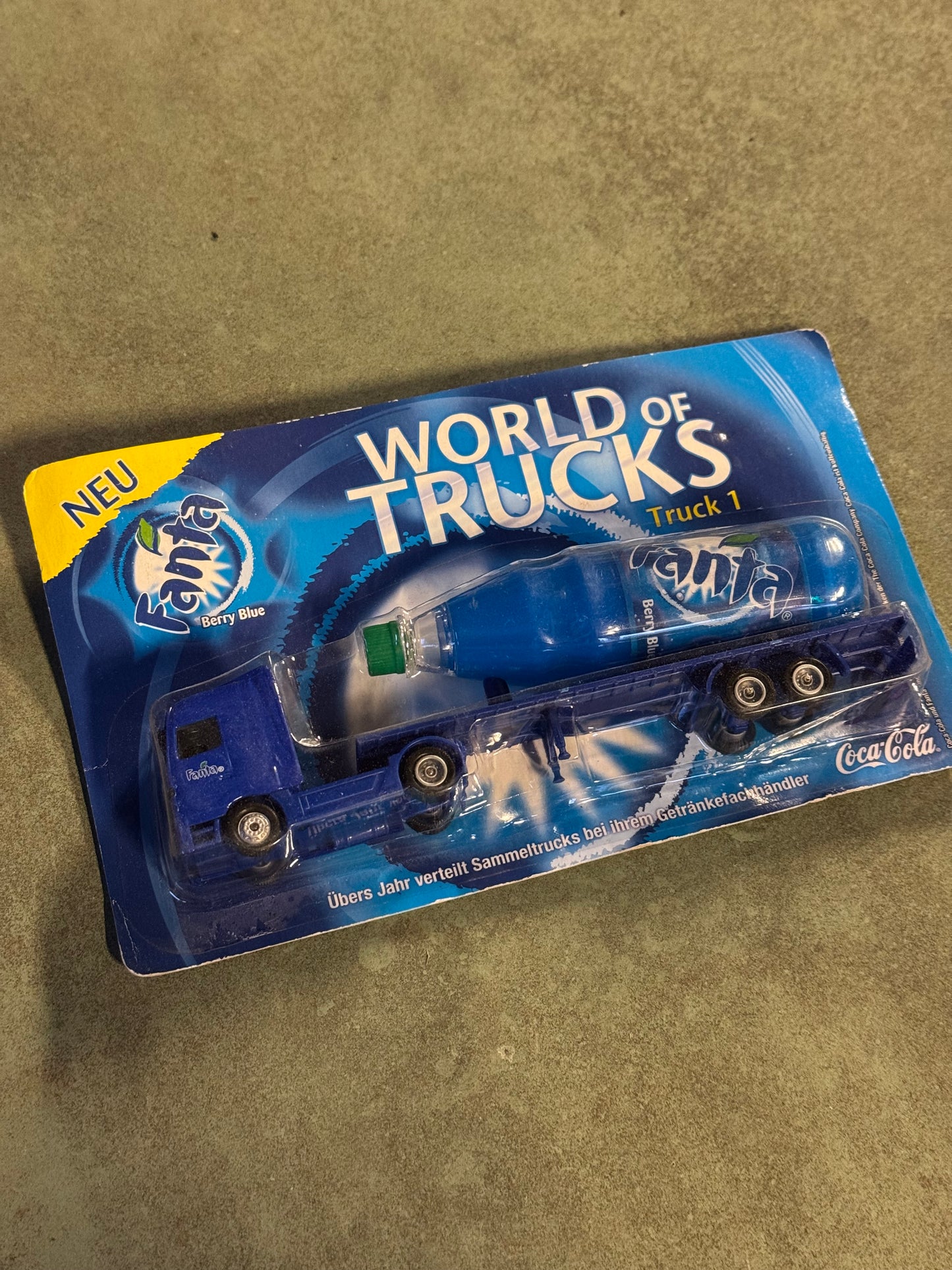 Coca-Cola World of Trucks Fanta Berry Blue
