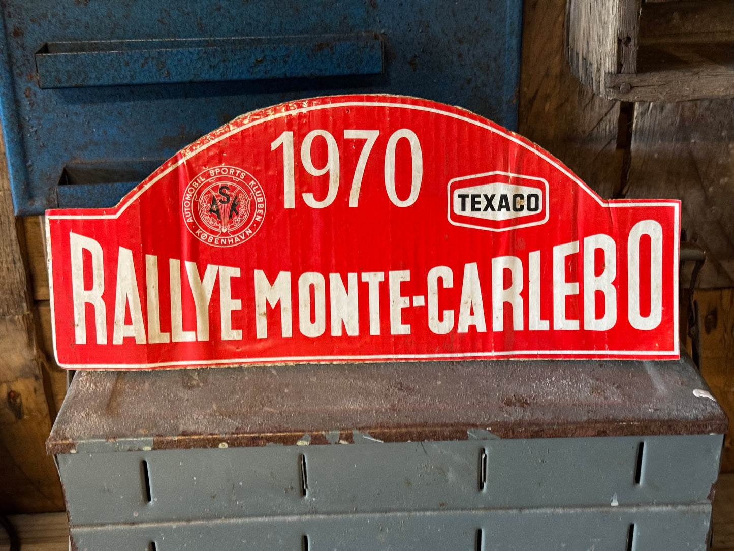 Rally sticker
