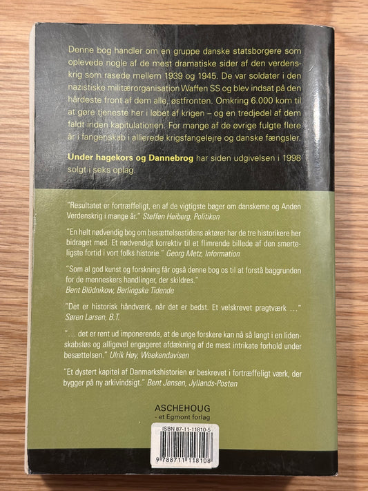 Under hagekors og Dannebrog