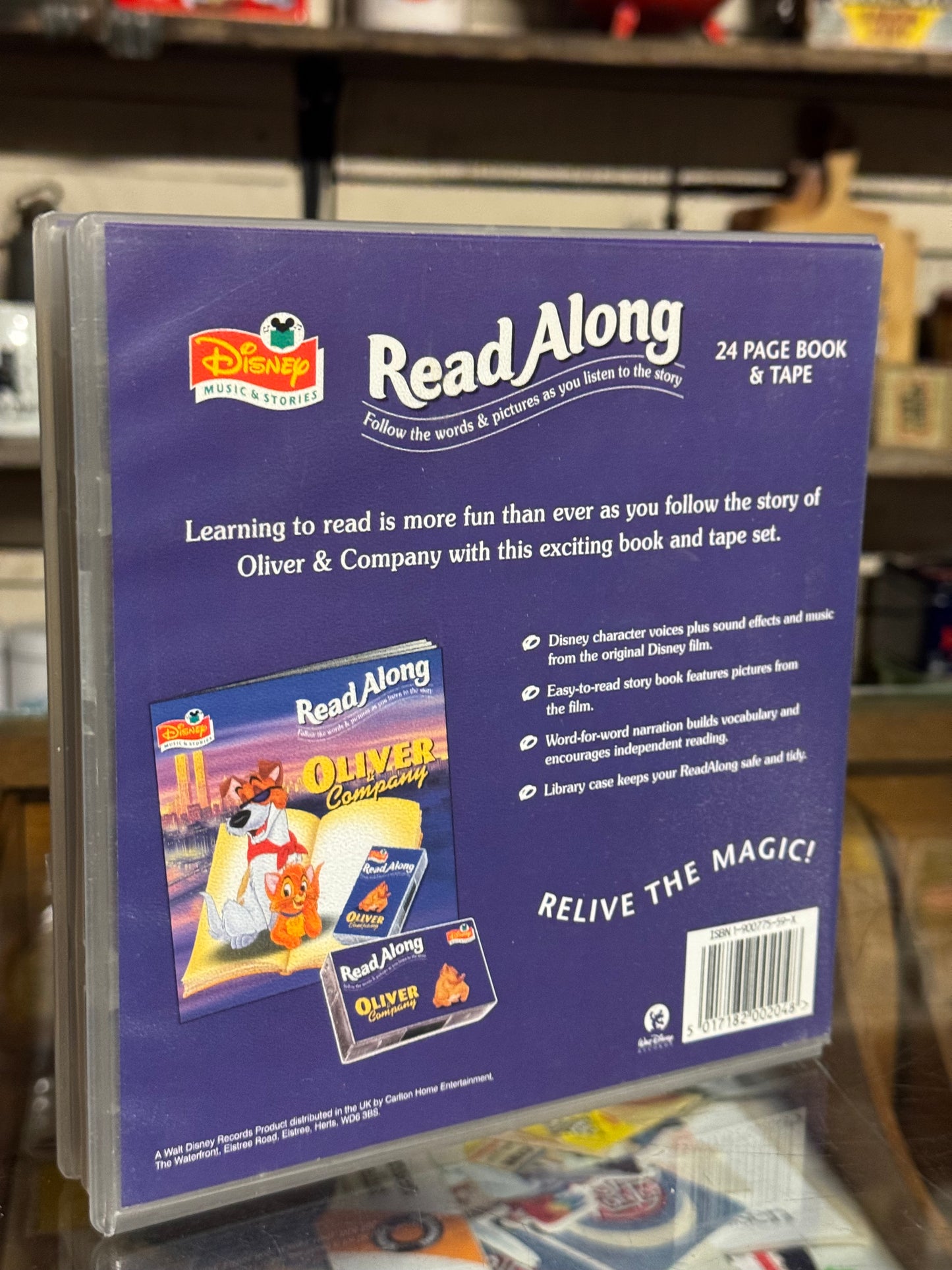 Read along - Oliver & co.