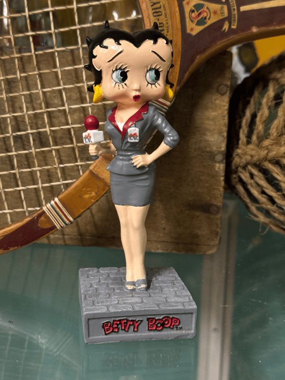 Betty Boop - News reporter