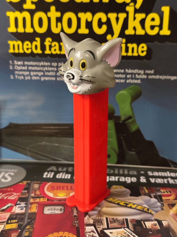 Tom & Jerry - Tom Pez