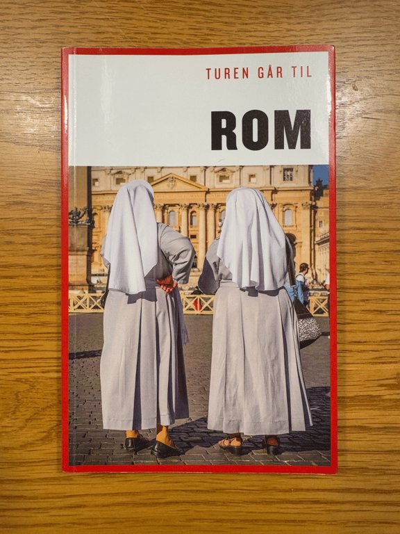 Turen går til Rom - Bog