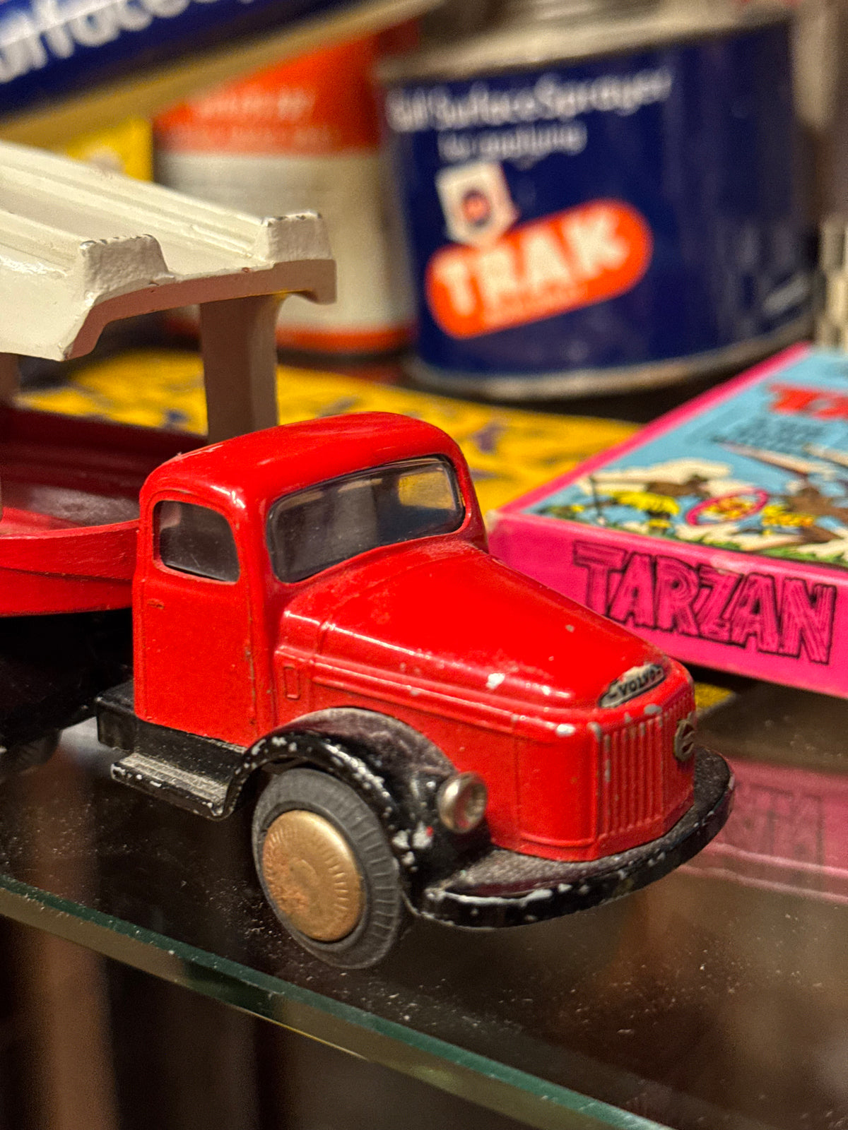 Tekno 431 Volvo autotransporter