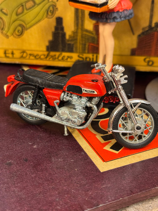 Triumph motorcykel