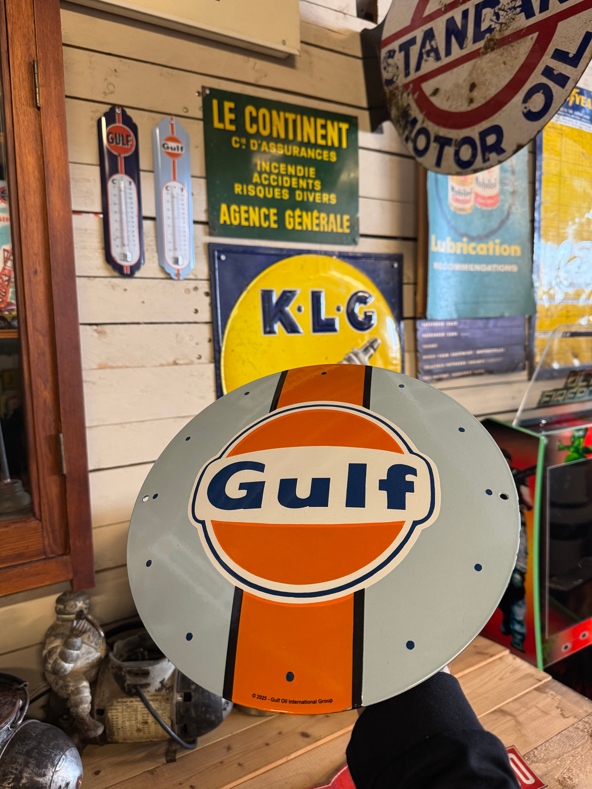 Gulf Emaljeskilt 2025