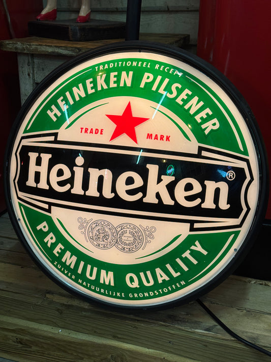 Heniken lysskilt
