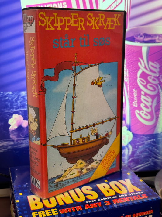 Skipper Skræk står til søs