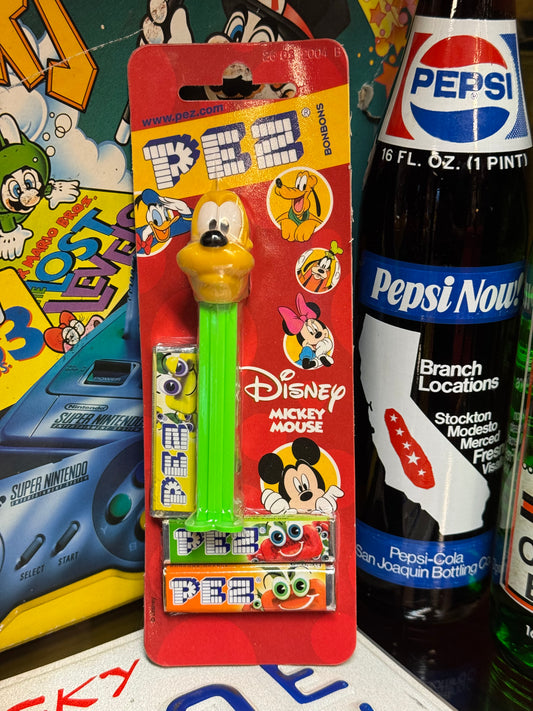 Pluto - Pez
