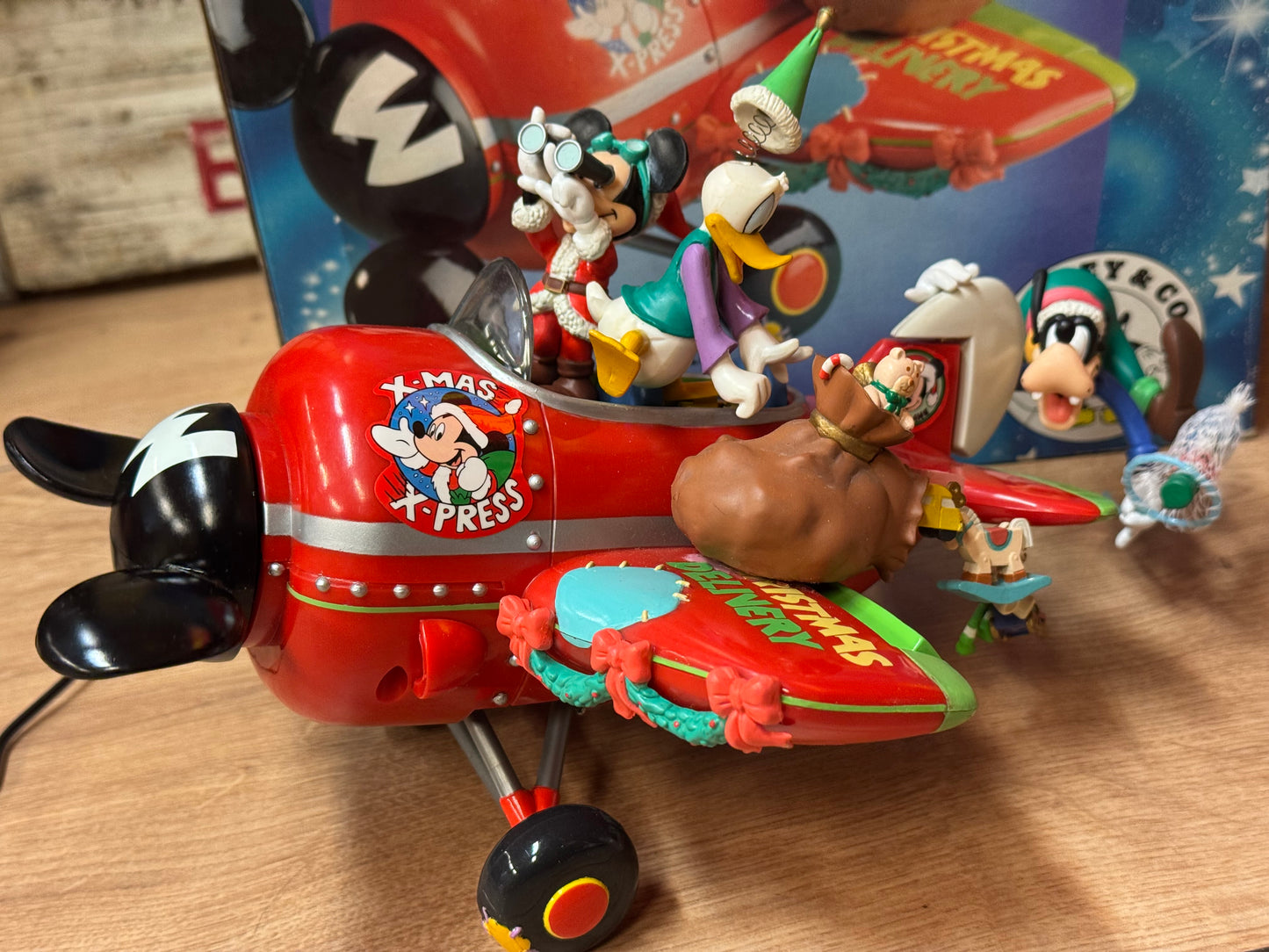 Mickeys Christmas delivery