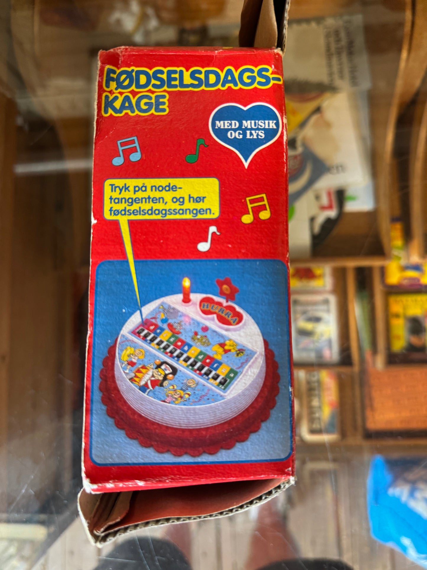 Fætter BR - Fødselsdags kage