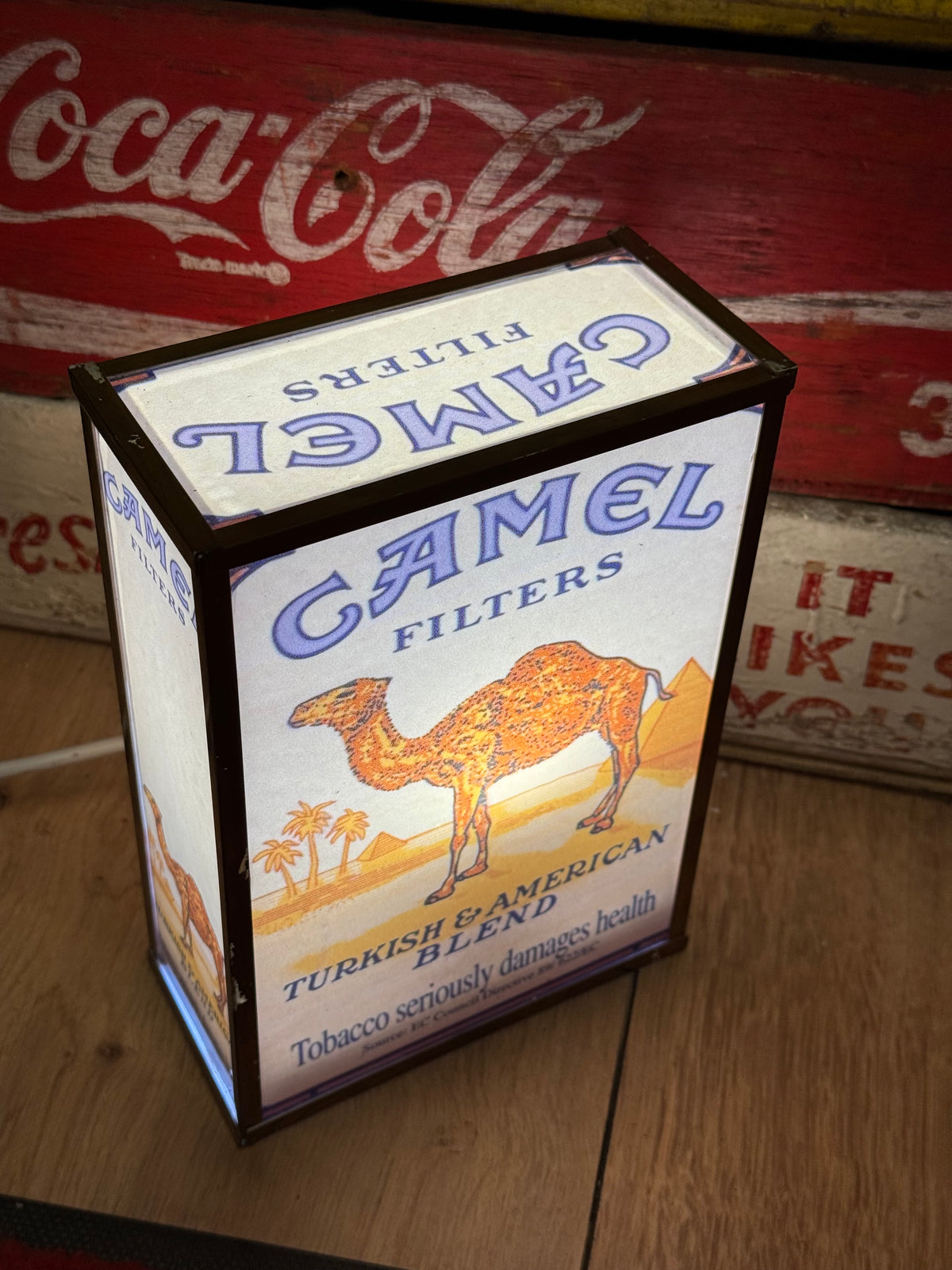 Camel lys box