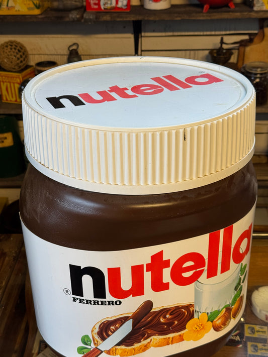 Nutella display