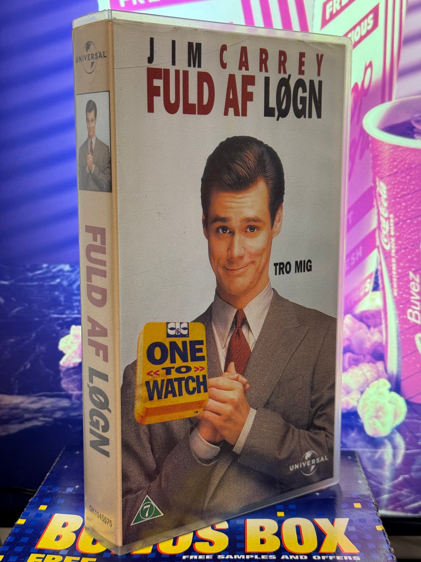 Fuld af løgn