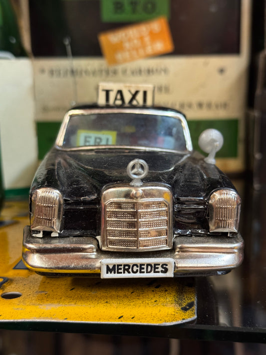 Mercedes-Benz Taxi