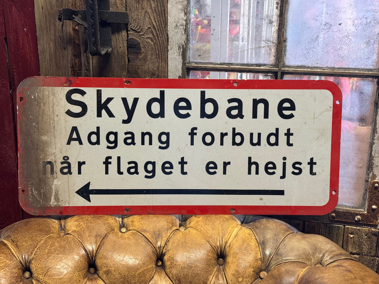 Skydebane skilt