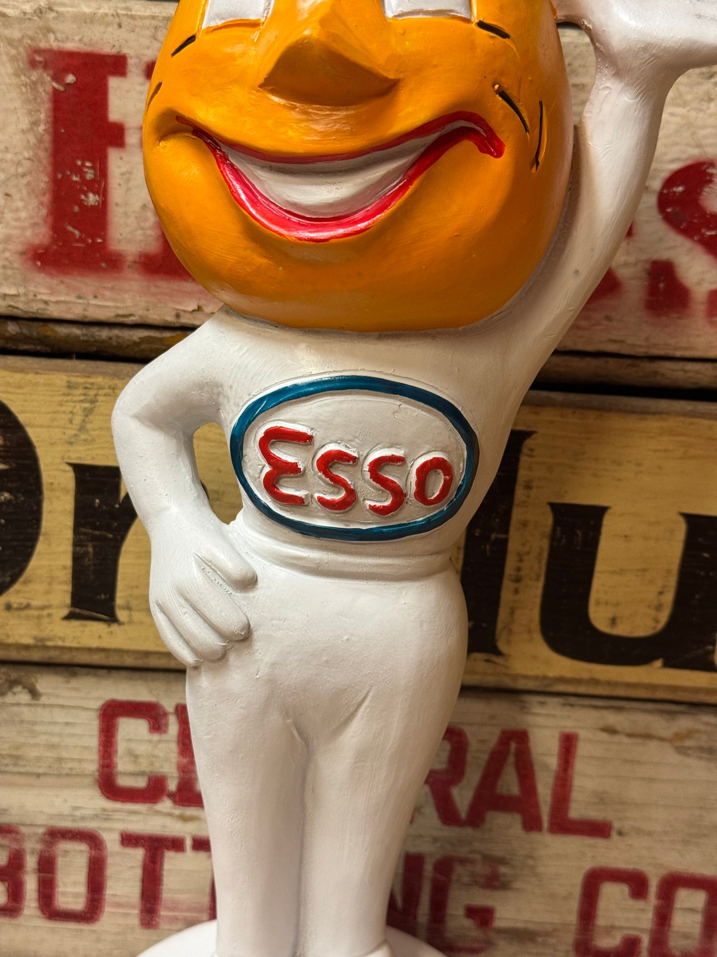 Esso - Mrs. dropgirl