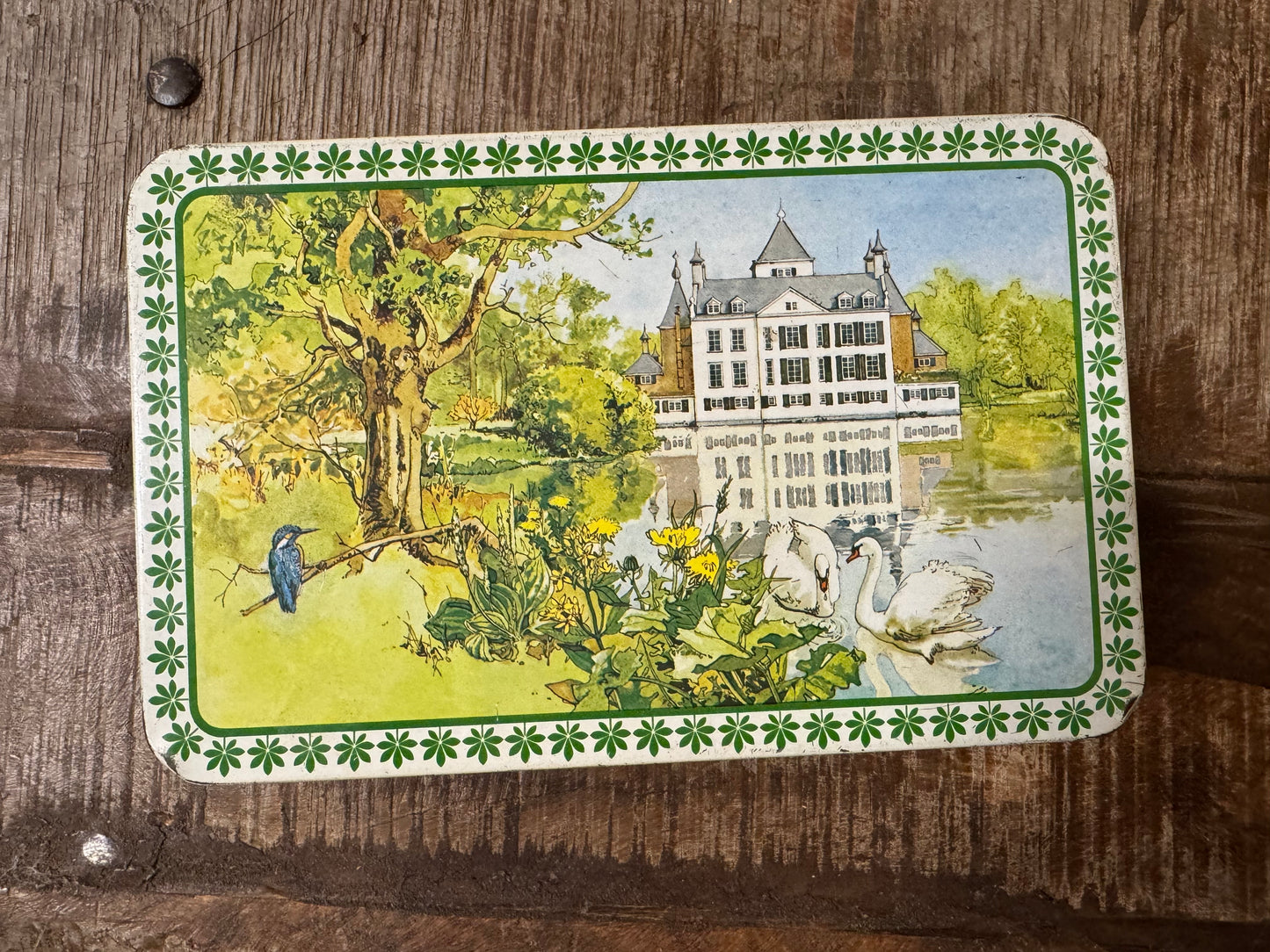Svaner og isfugl dåse