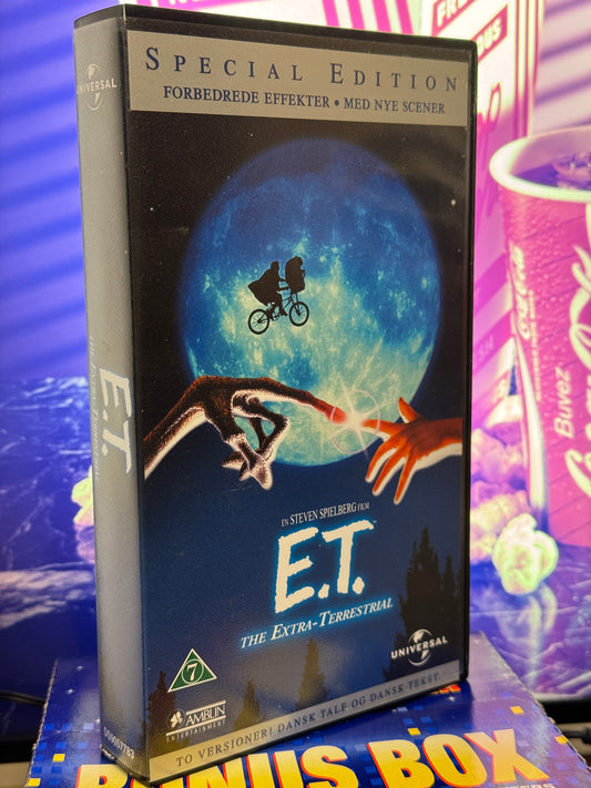 E.T.