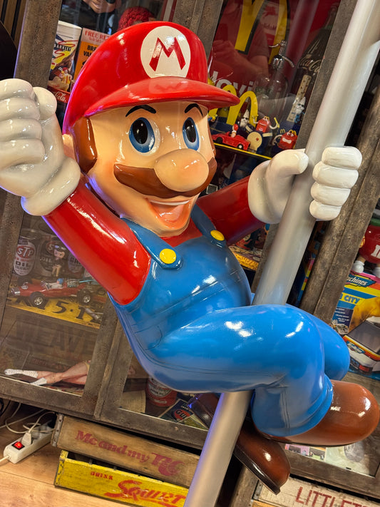 Super Mario
