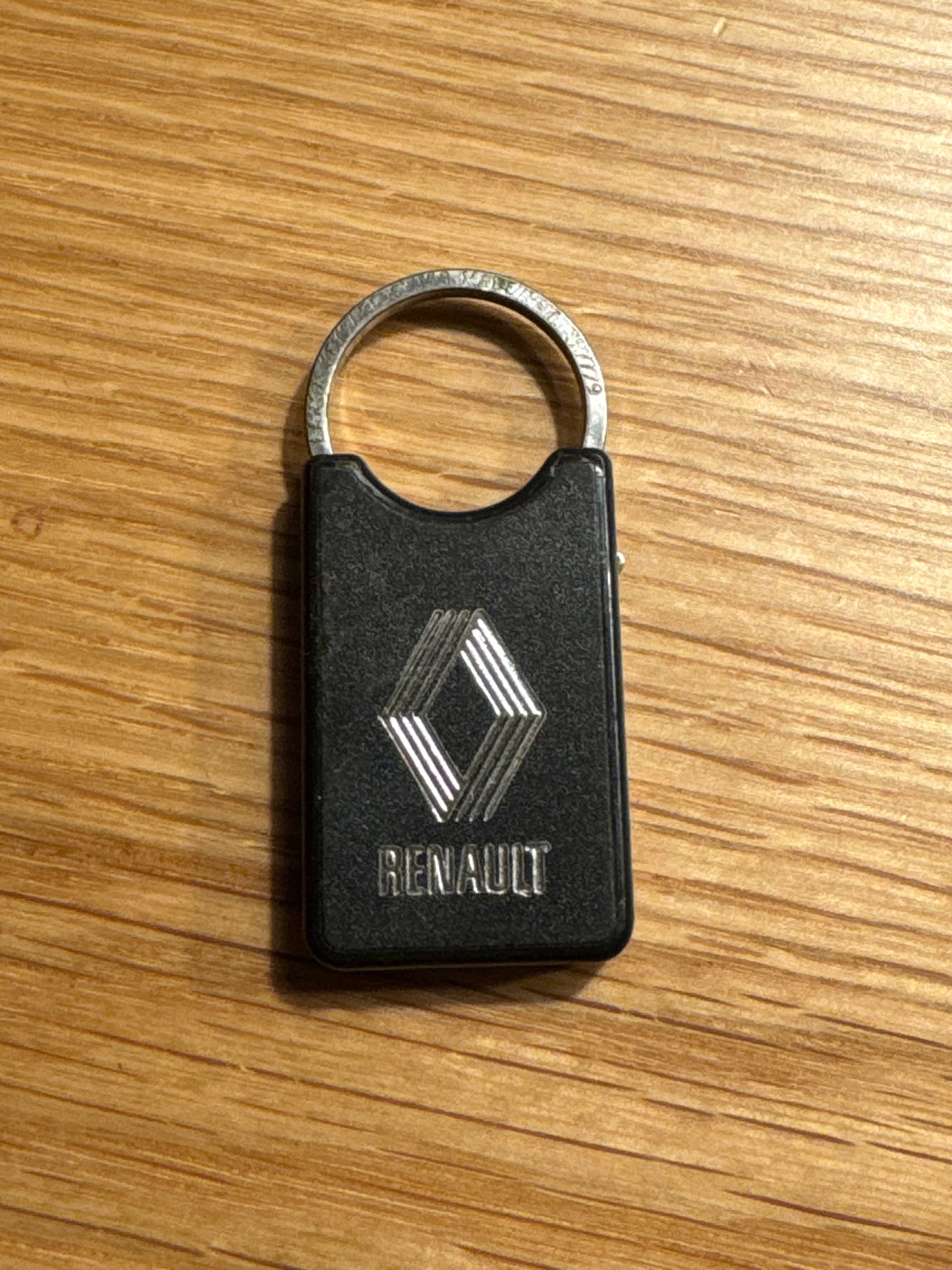 Renault nøglering
