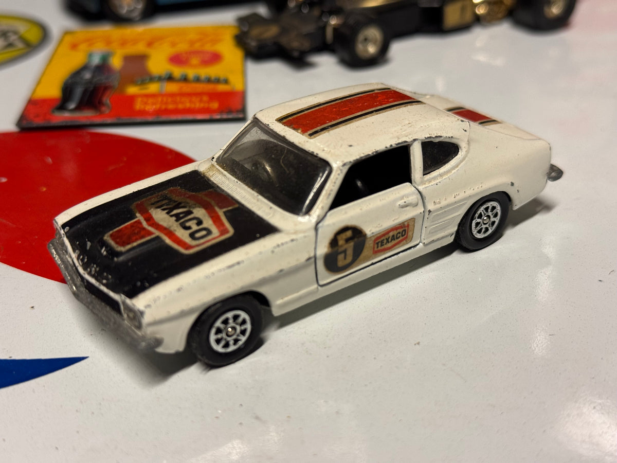Corgi Toys 331 Ford 3 Litre GT1974-1976