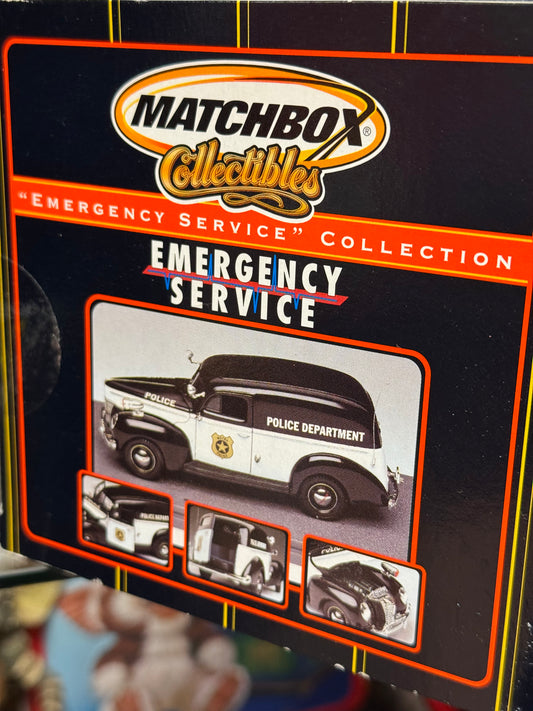 Matchbox Collectibles Ford police van