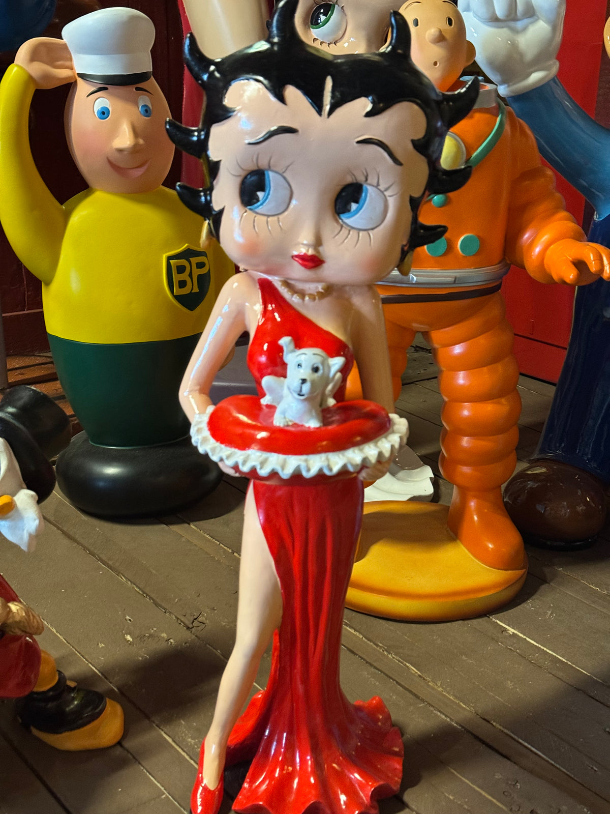 Betty Boop med hund
