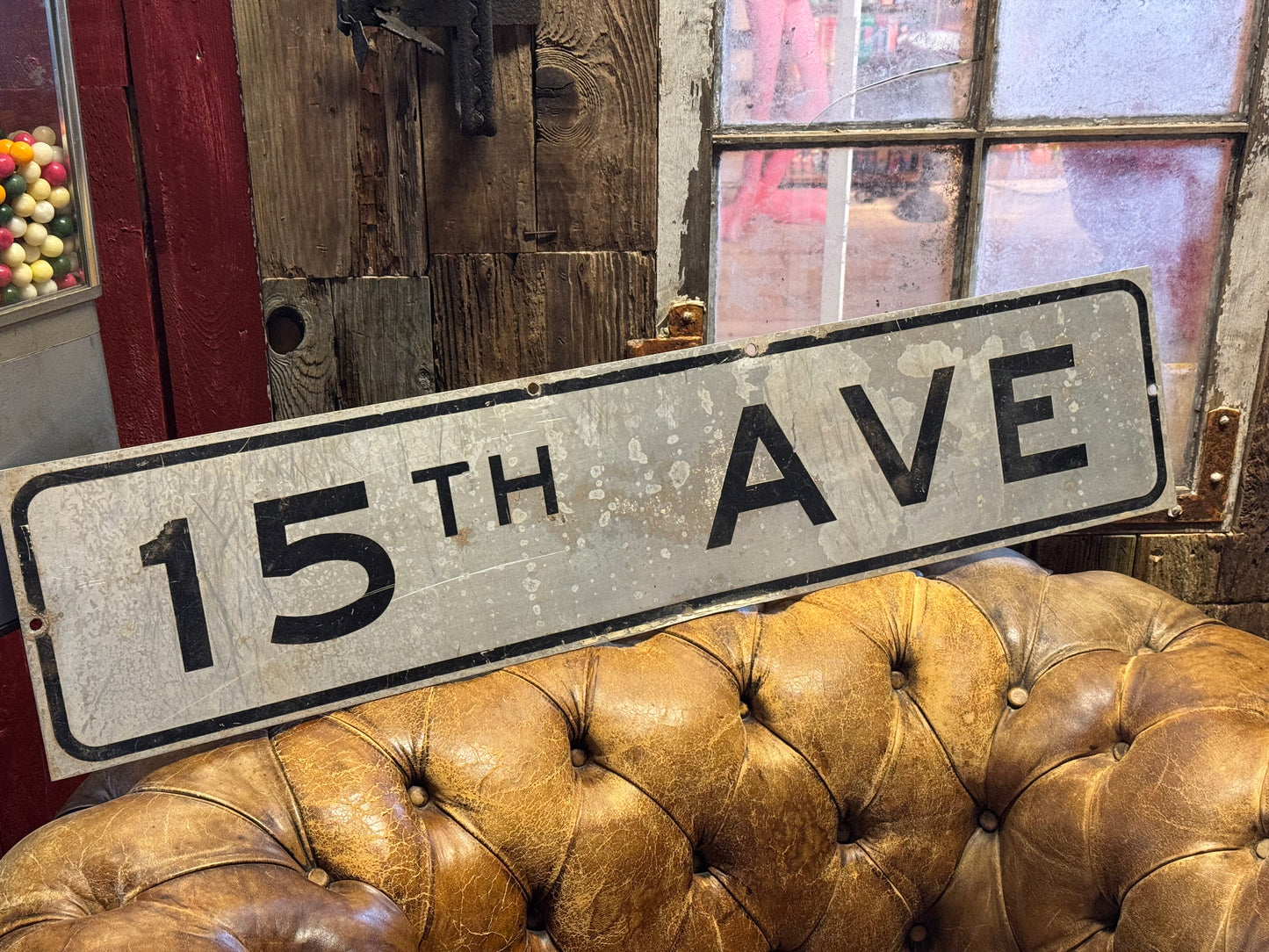 15th avenue skilt
