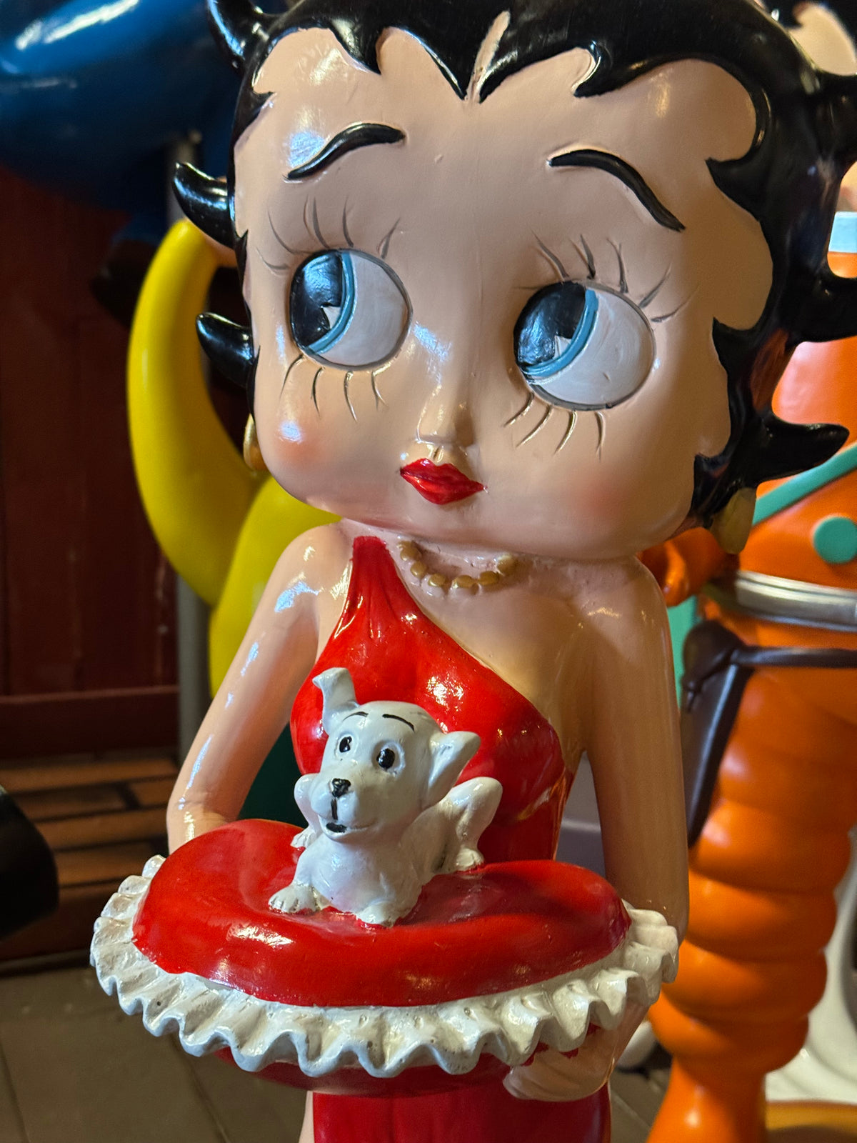 Betty Boop med hund