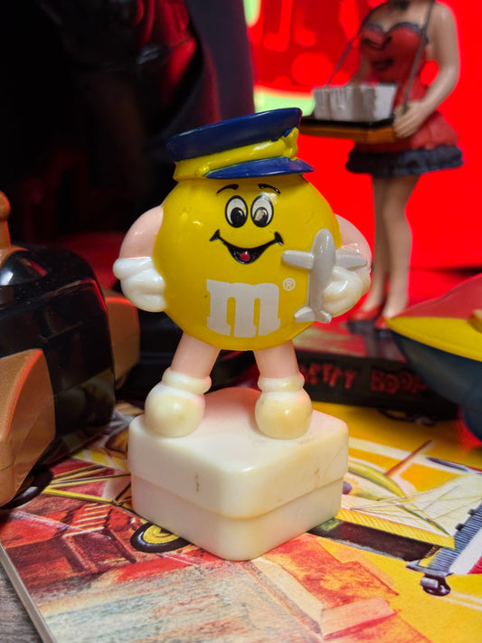M&M Gul - Pilot