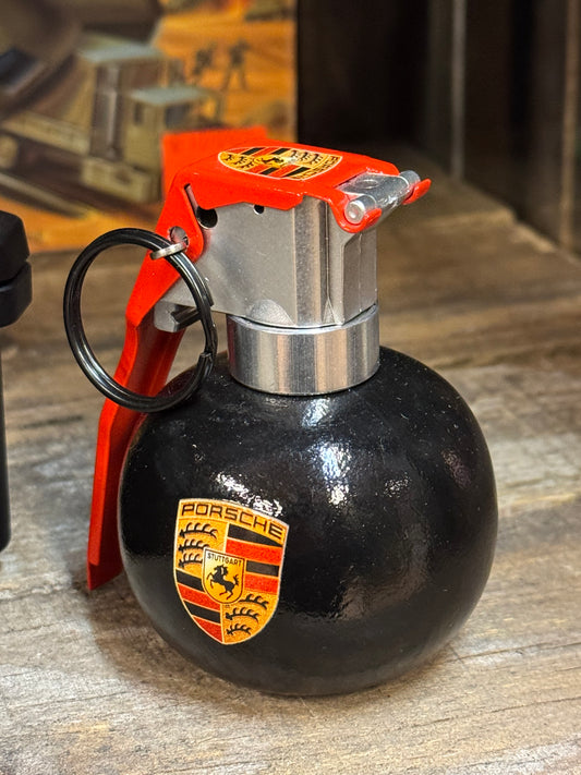 Porsche granat