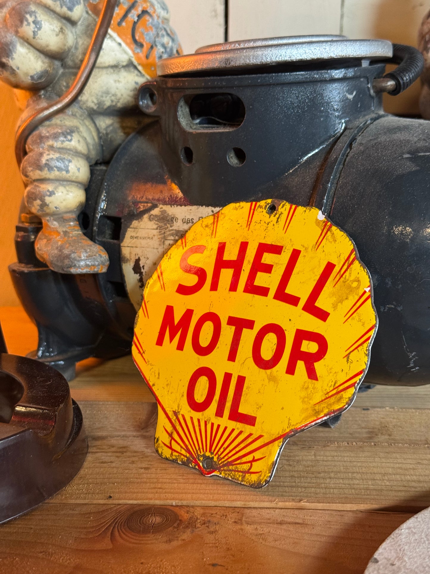 Shell emalje skilt
