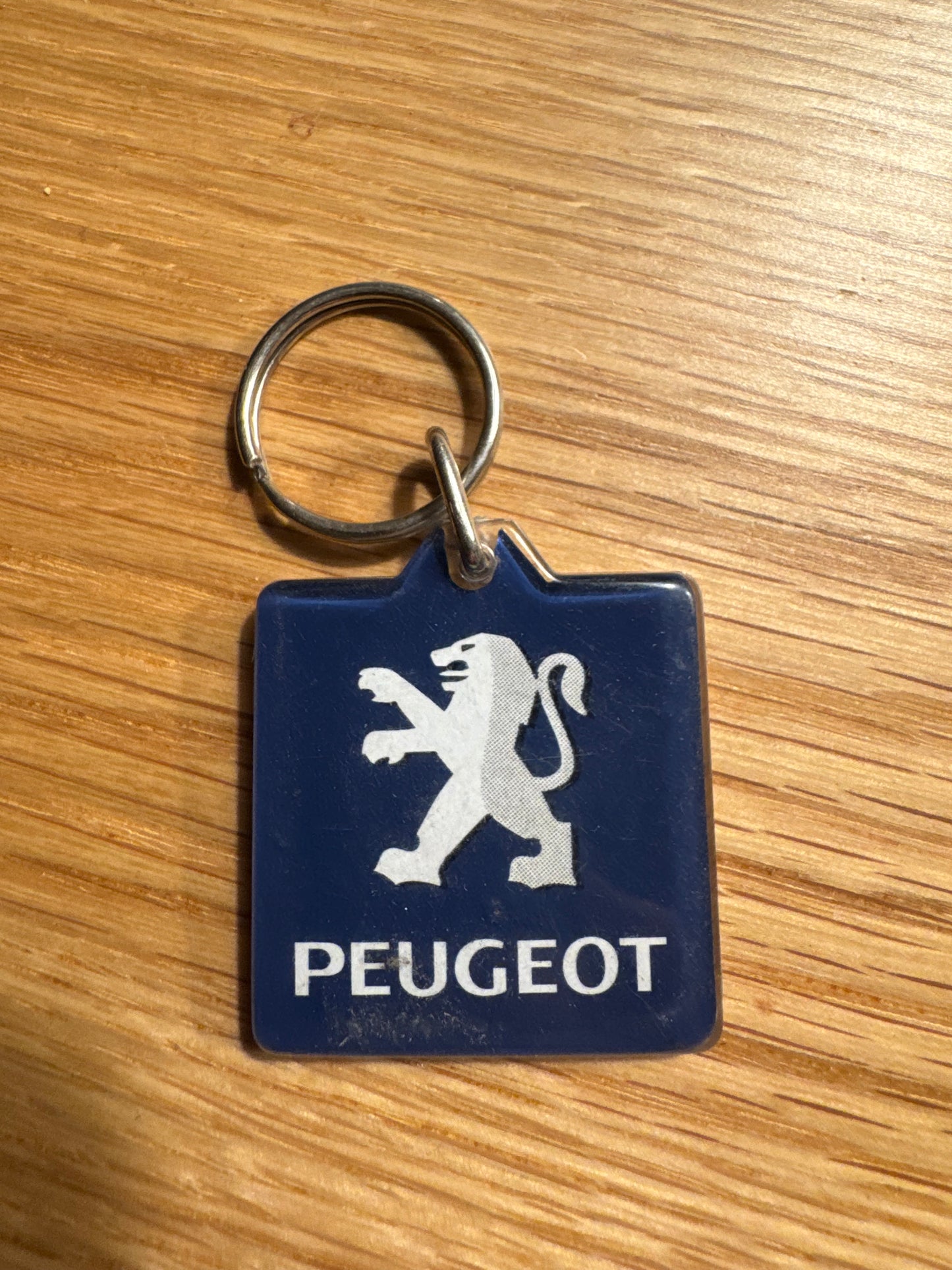 Peugeot nøglering