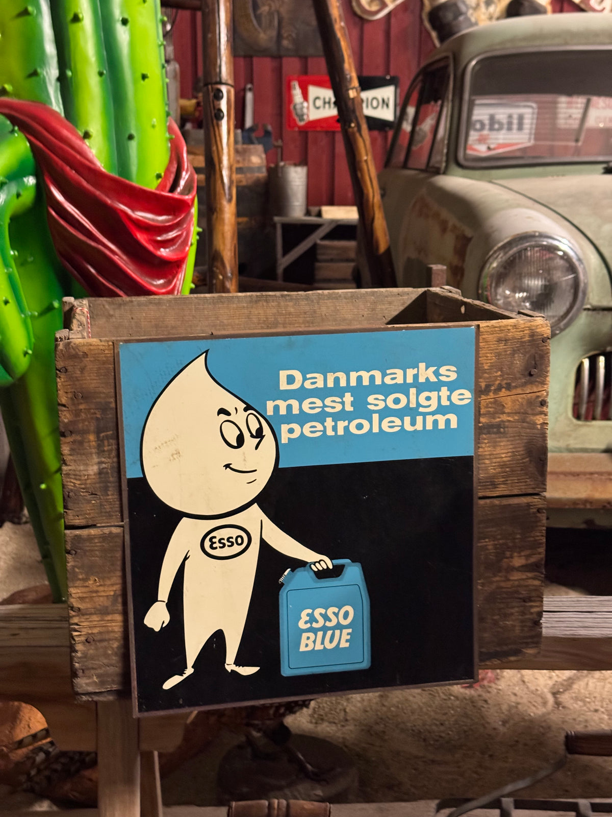 Dansk Esso Blue blikskilt 1950erne