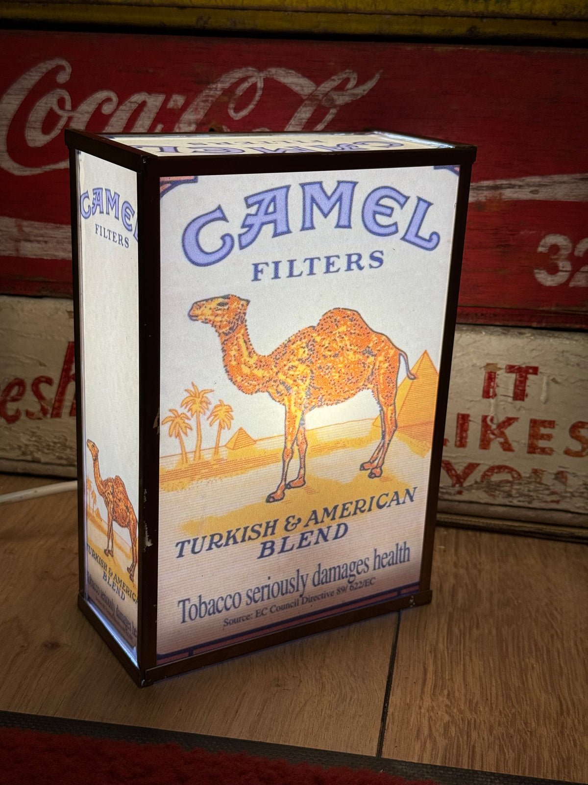 Camel lys box