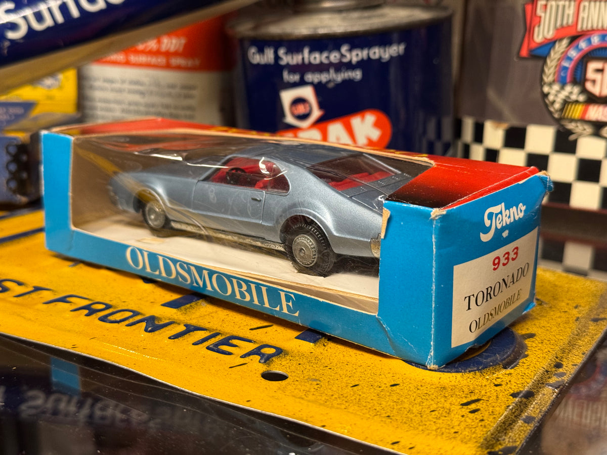Tekno 933 Tornado Oldsmobile