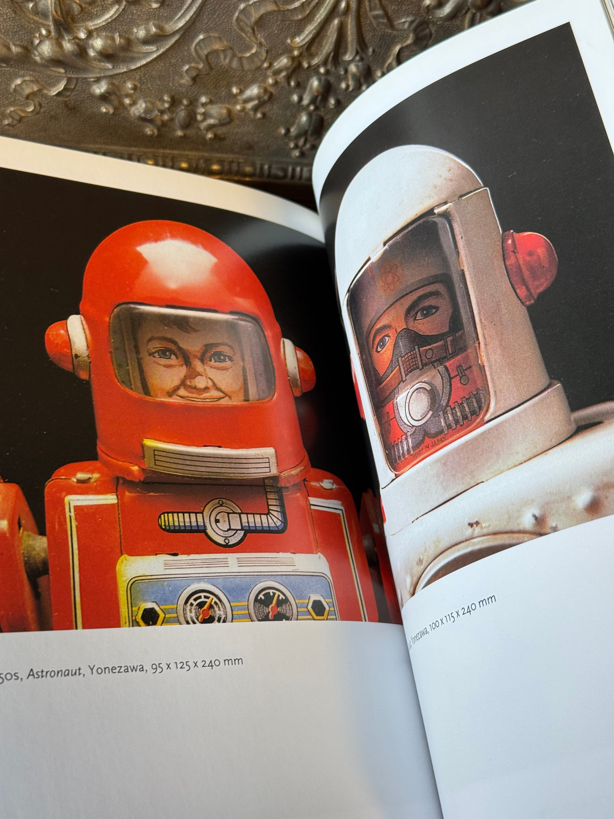 Robots and Spaceships 2001