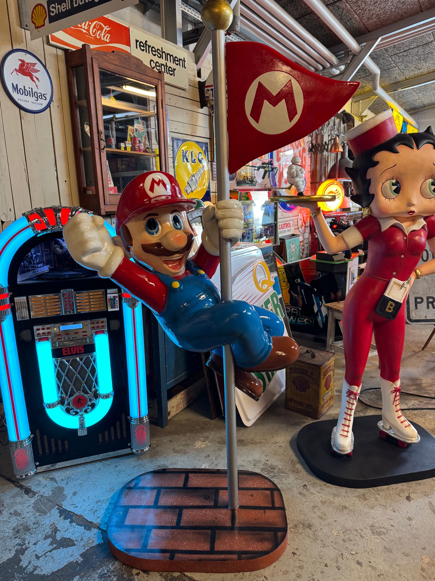 Super Mario