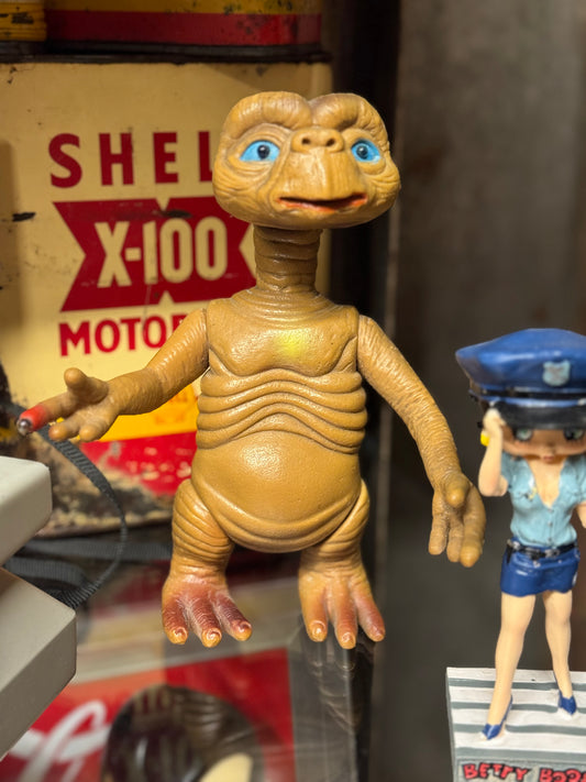 E.T. the Extra-Terrestrial figur