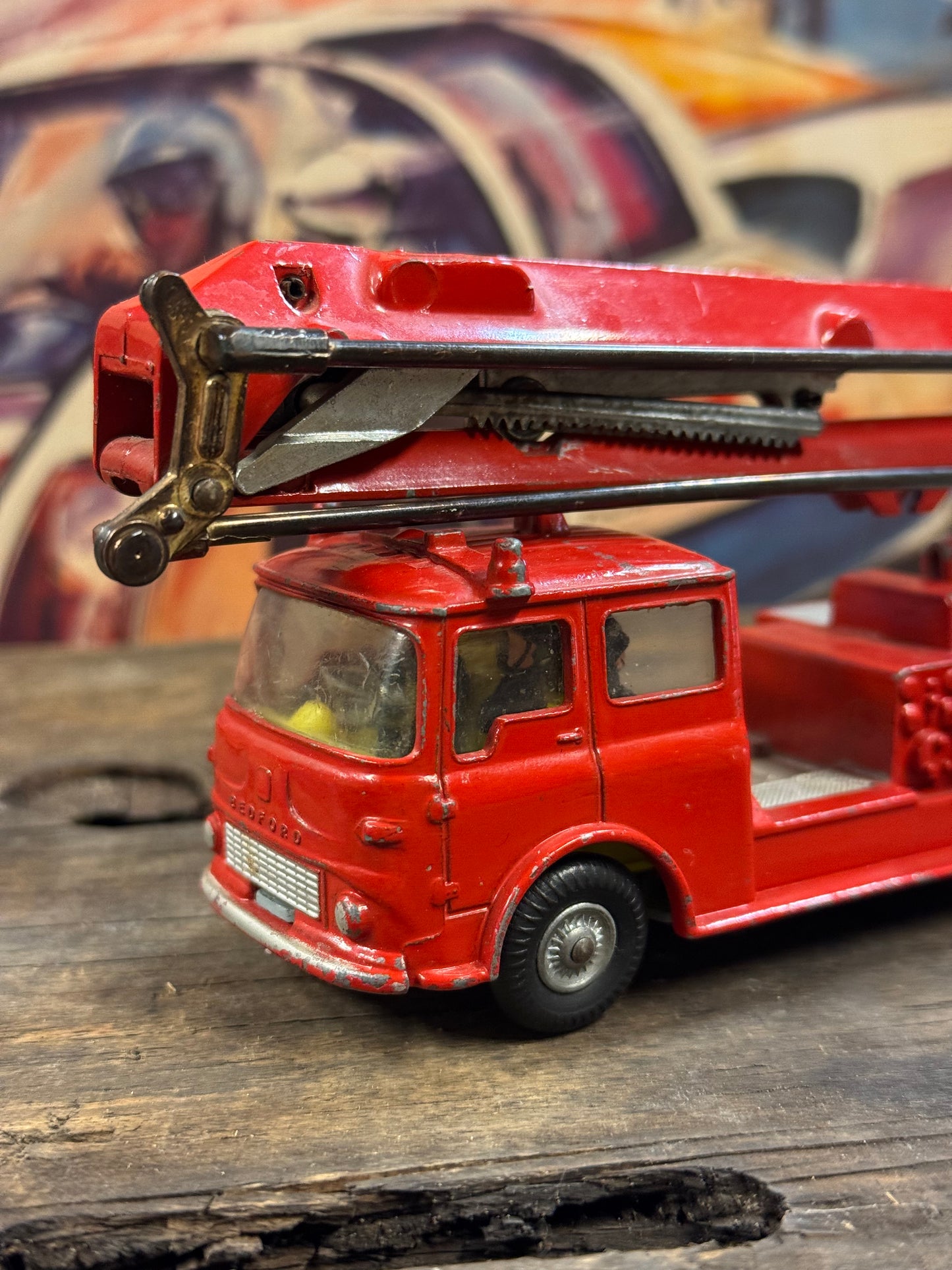 Bedford Simon Snorkelbrandbil