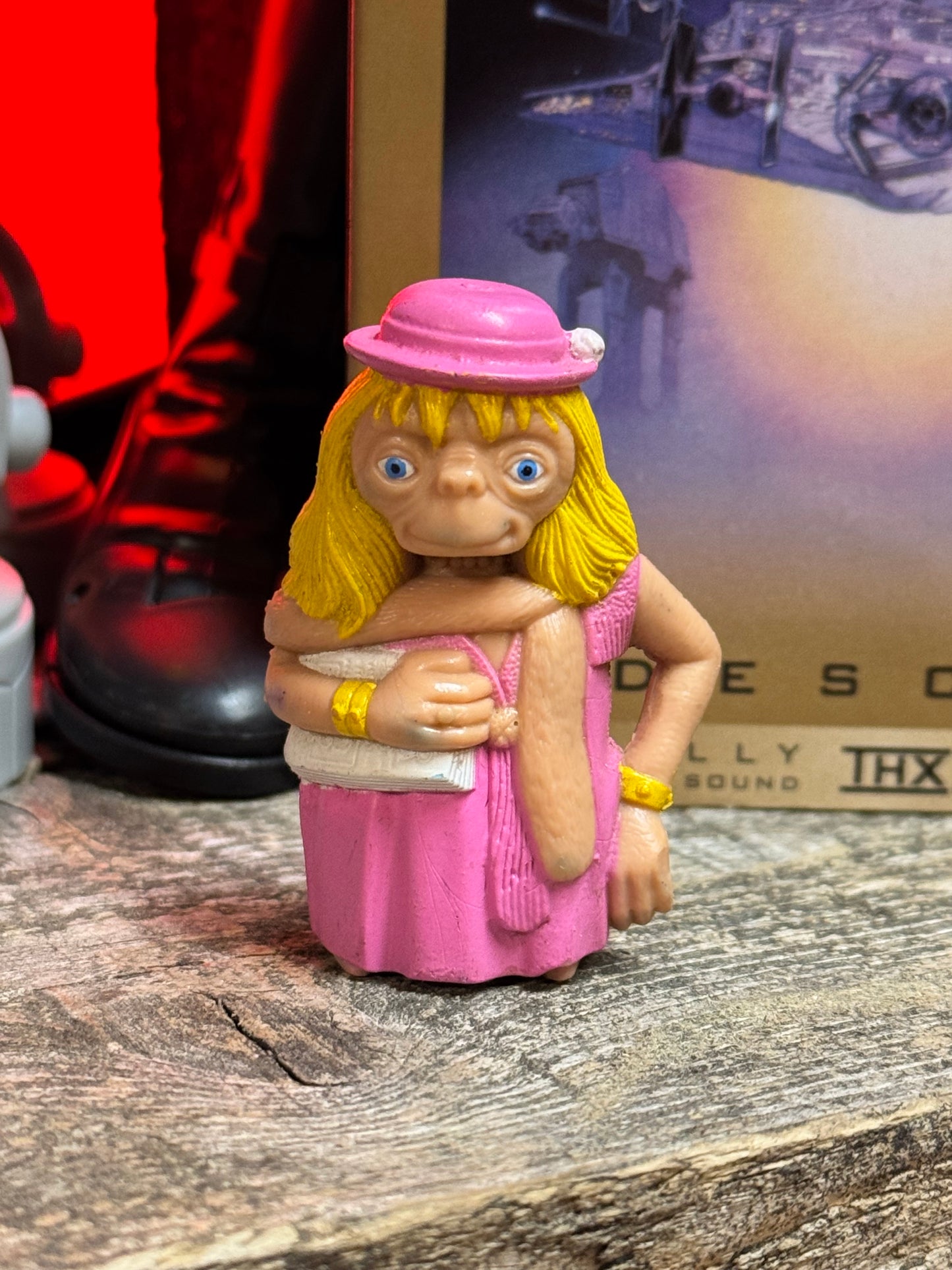 E.T. the Extra-Terrestrial figur