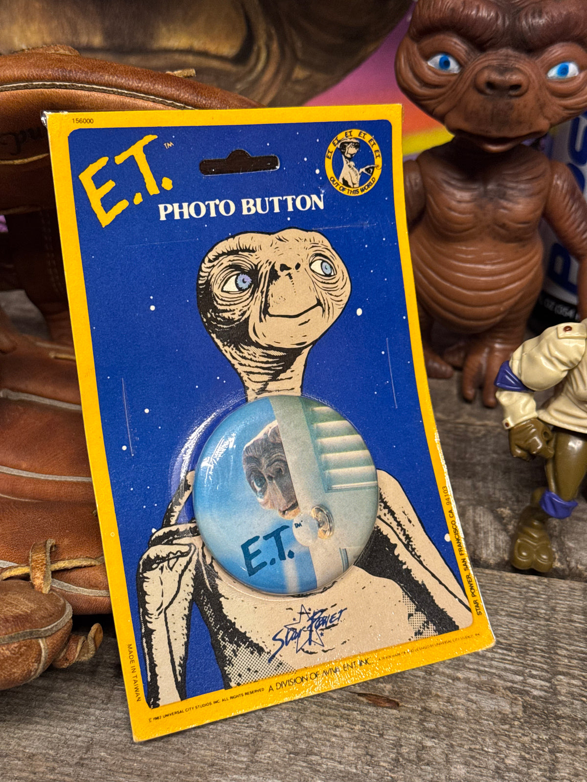 E.T. the Extra-Terrestrial Badge 1982