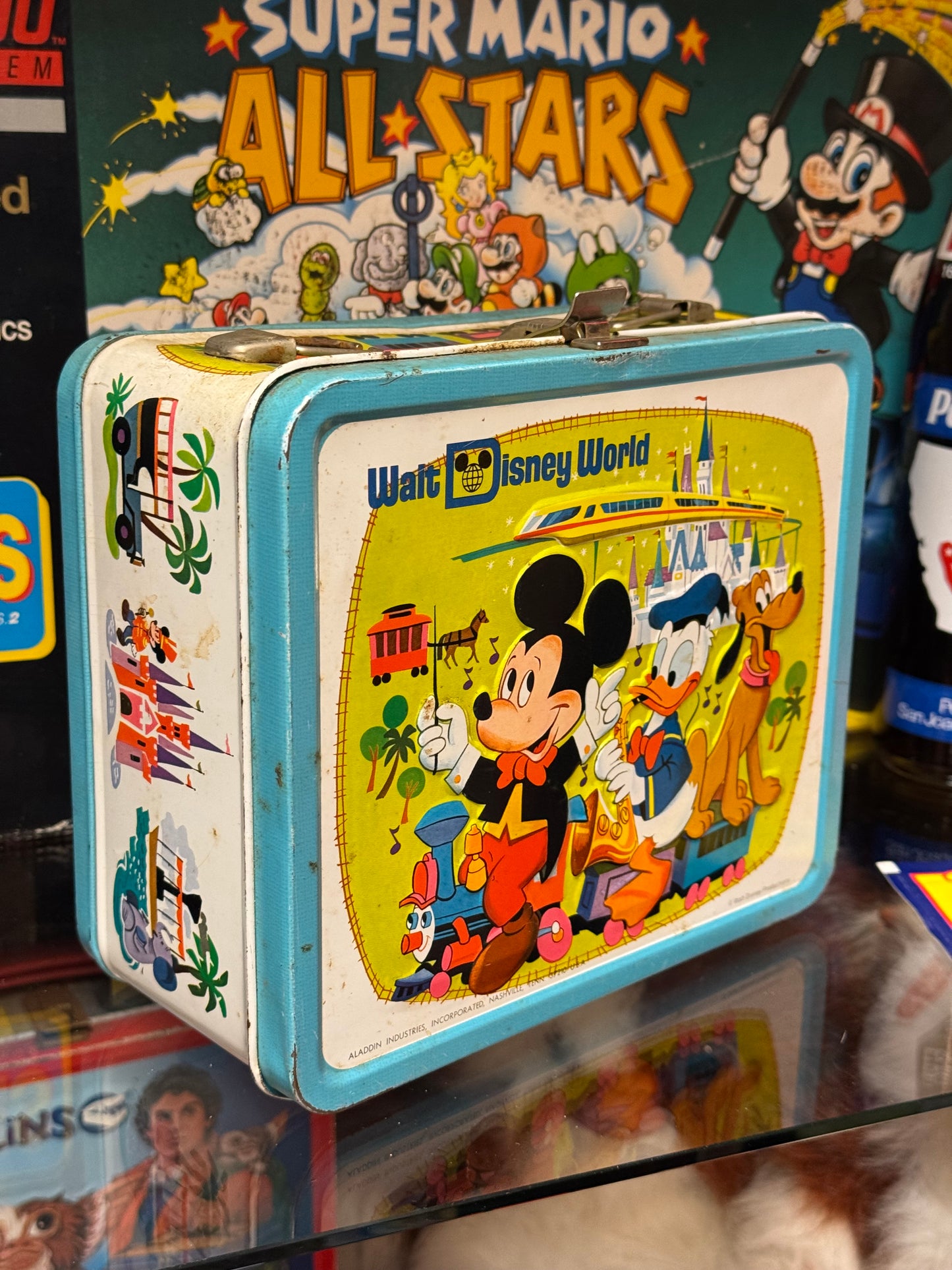 Disney World lunchbox 1973