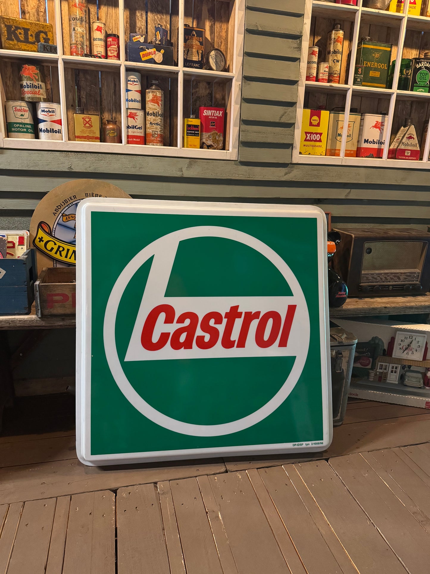 Castrol lysskilt