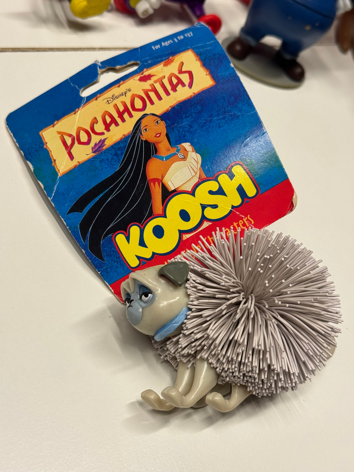 vintage Disney Pocahontas Koosh-bold med mopsen Percy fra 1995