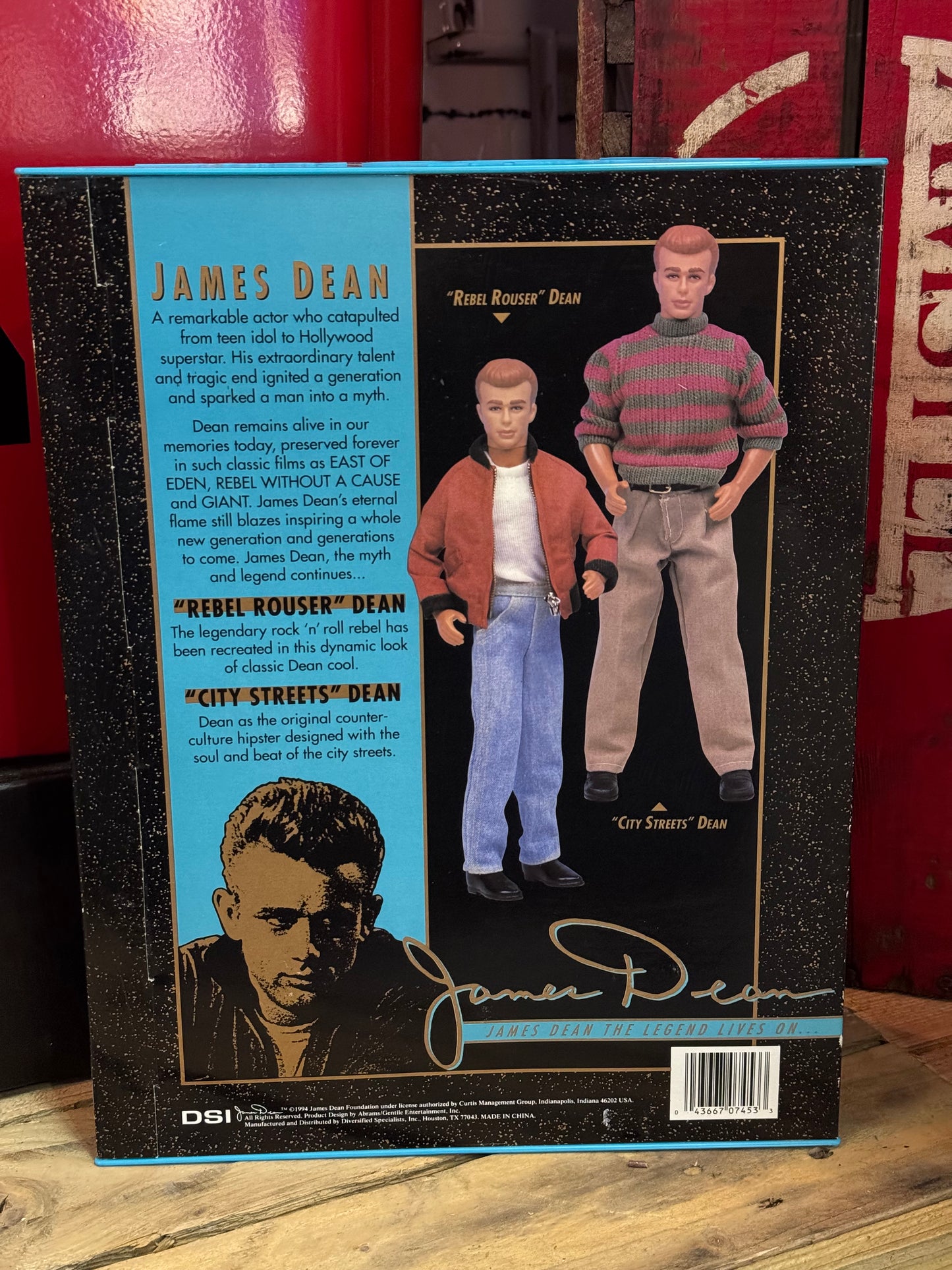 James Dean - The Legend Lives On
