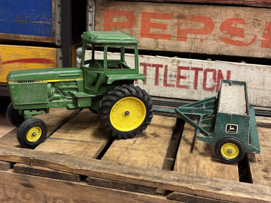 John Deere traktor