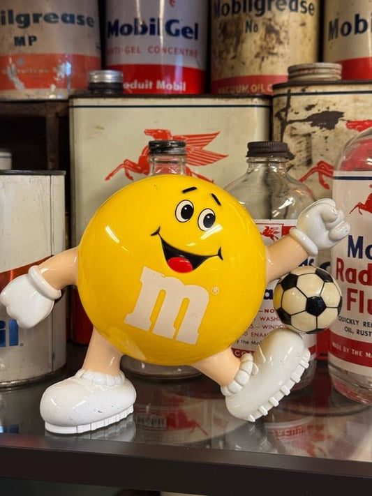 M&M Gul